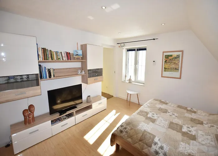 Peaceful Apartment In Ostseebad Boltenhagen With Terrace