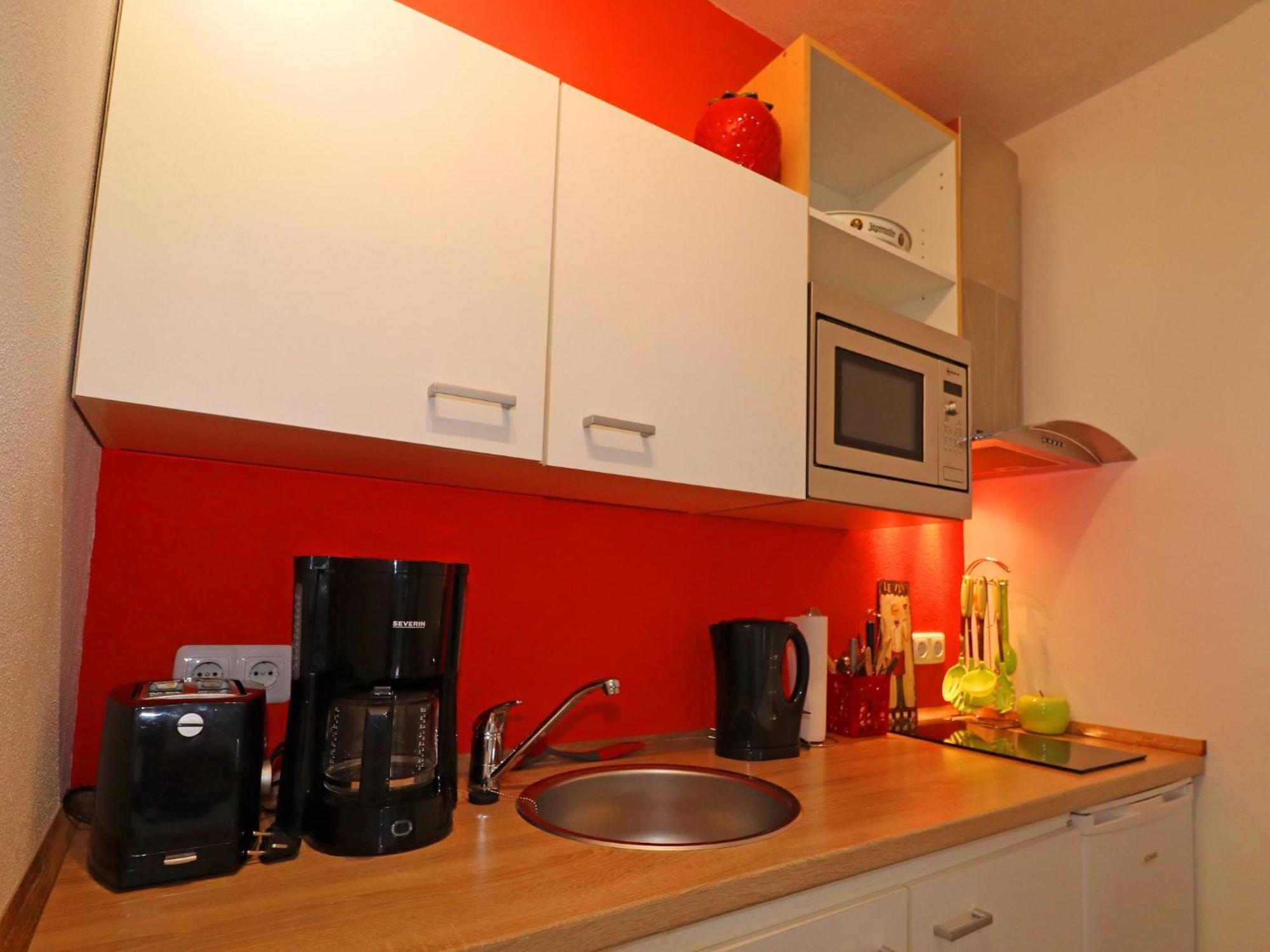 Peaceful In With Terrace Apartment *